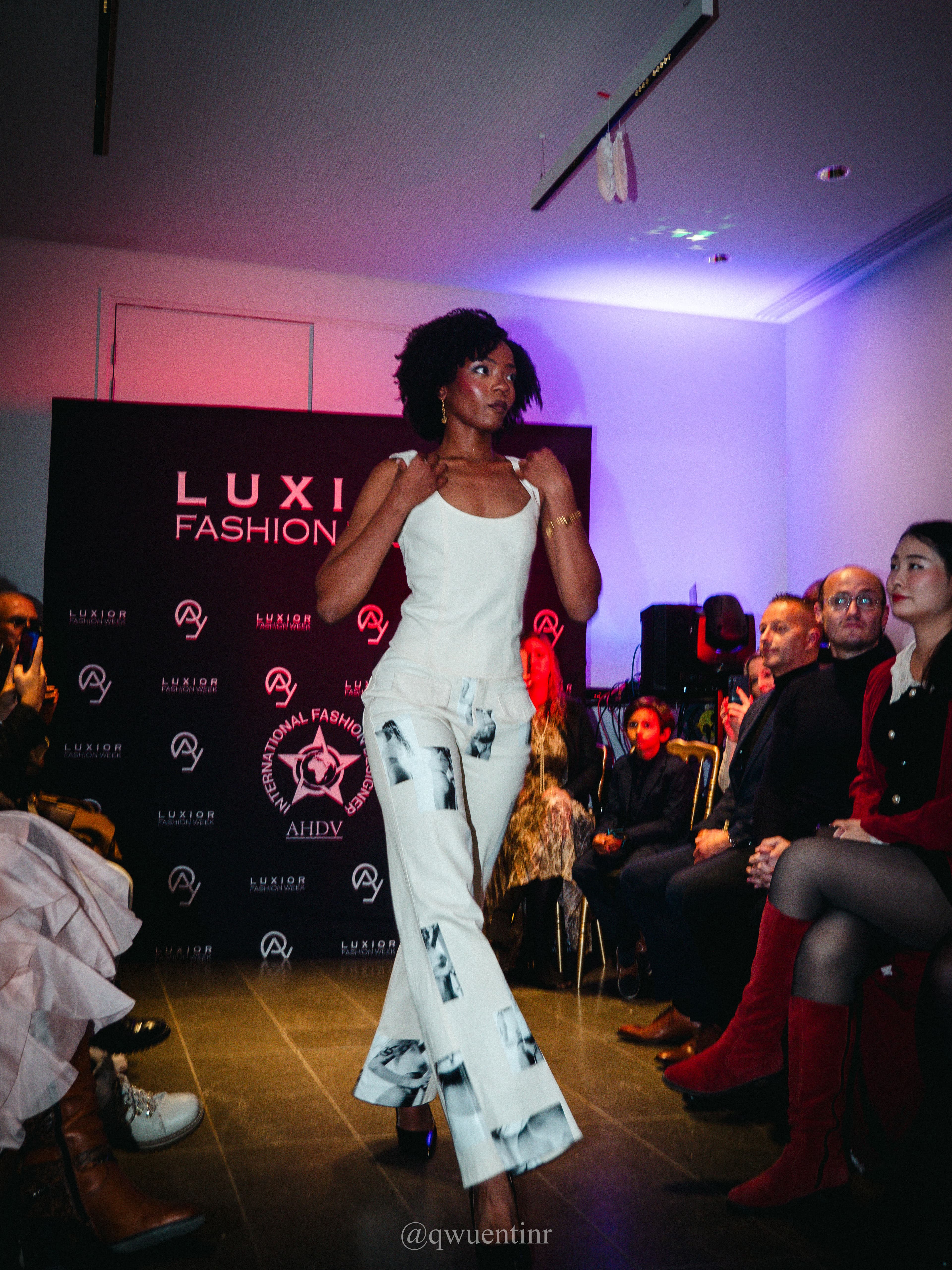 Defile 3